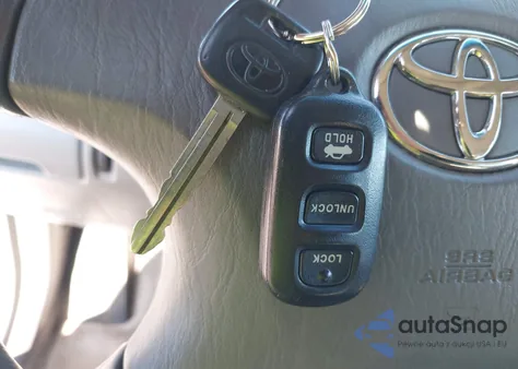 2004 Toyota Camry Le z USA, uszkodzony, nr VIN 4T1BE32K84U895404